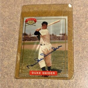 Duke Snider Autographed Nabisco promo card - COA
